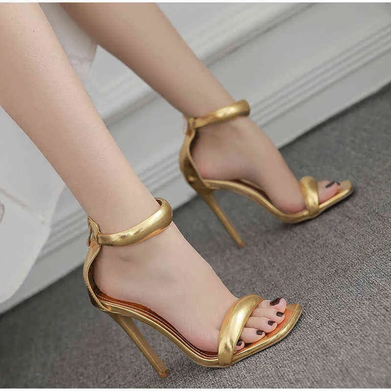 Sapatos de vestido New Sexy Mulheres Sandálias Dourado Cor De Voltar Zipper Lady Party Weeding Fino Salto alto Menina Praça Toe 42 Grandes Tamanhos 220303