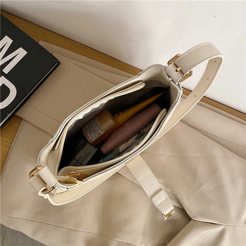 Toppkvalitet Lyxmärke och handväskor Designer Läder Shoulder Crossbody Väskor för Kvinnor Mode Underarm Sac A Main 210913