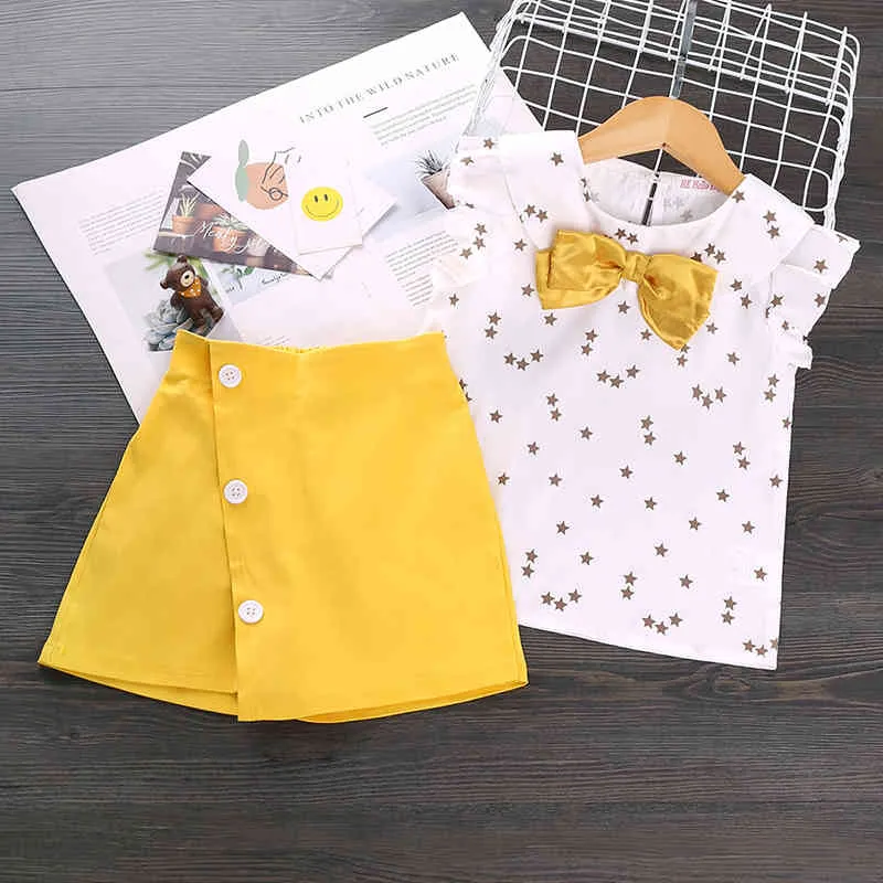 2-6Y Letni maluch dziecko dziecko Dziewczyny Ubrania Zestaw Ruffles Bow Star Drukuj T Shirt Shorts Stroje Kostiumy dla dzieci 210515