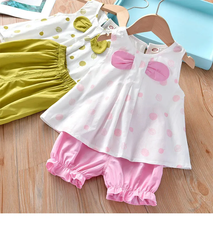 Ropa para niñas Conjunto de verano Chica Polka Dot Bowknot Chaleco + Pantalones cortos de color sólido Moda Ropa para niños Traje de dos piezas 210515