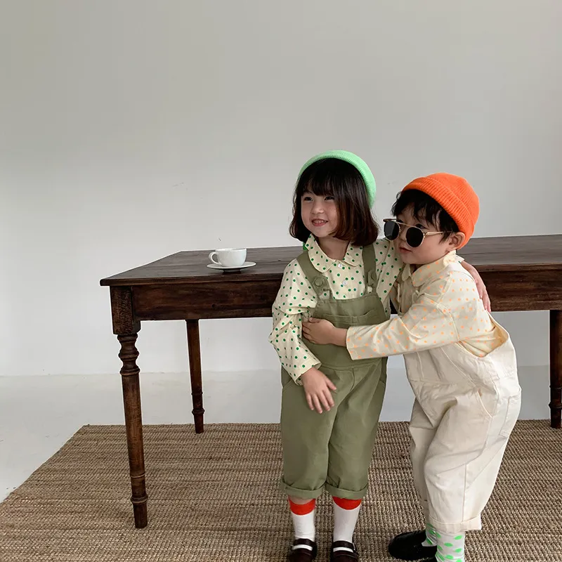 Koreansk stil pojkar och tjejer ren bomull mjuk prickskjortor 1-6 år barn söta lösa casual toppar kläder 210508