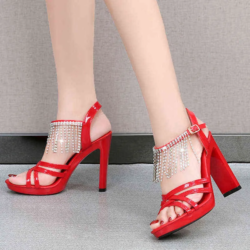 Sandali Sandali estate donna nuova versione coreana fondo spesso impermeabile 11 cm scarpe modello passerella con tacco alto piatte con sexy 220309