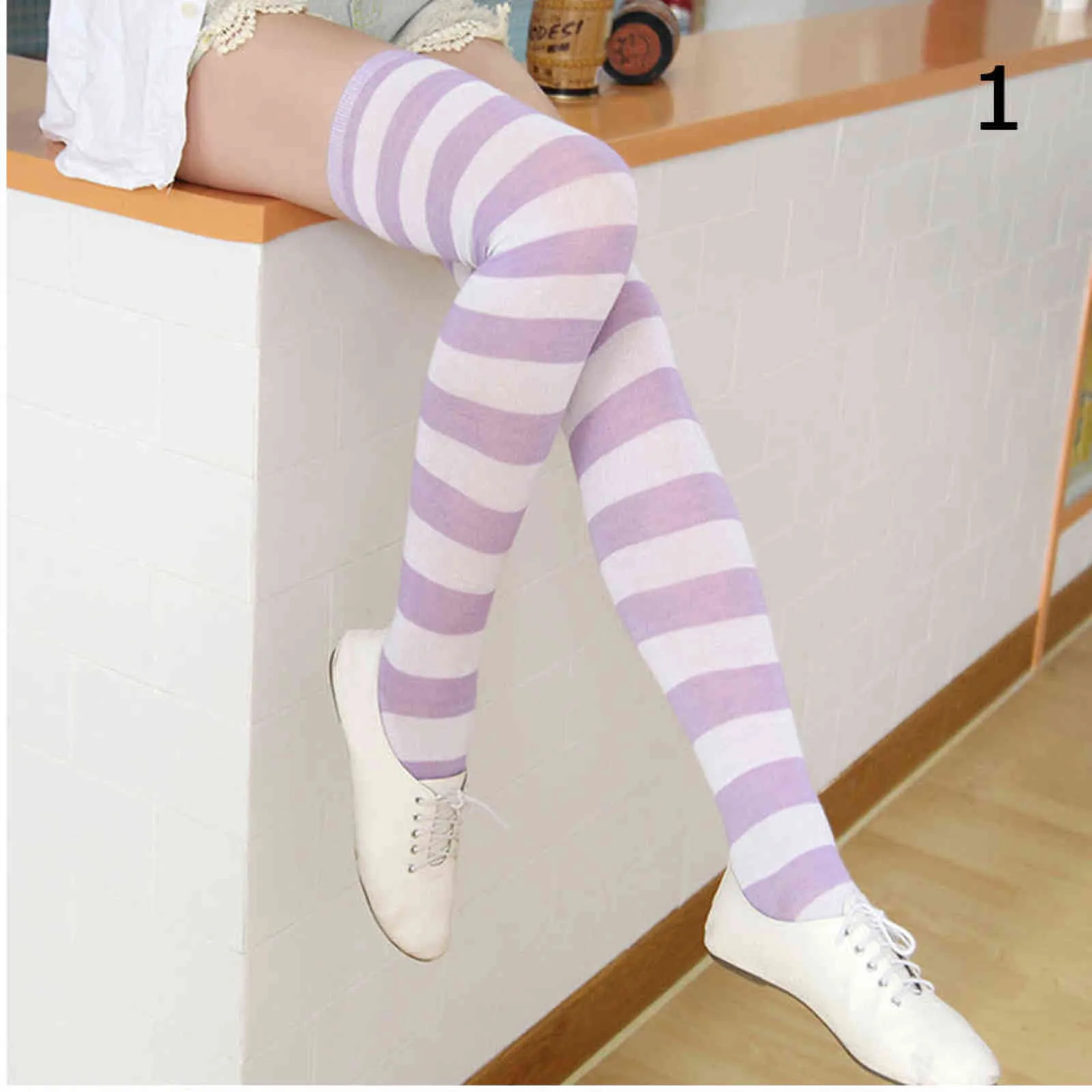 Мода полосатые коленные носки сексуальные хлопчатобумажные длинные носки женщин Длинные чулки теплые плюс размер переулок бедра высокие носки для женской девушки Y1119