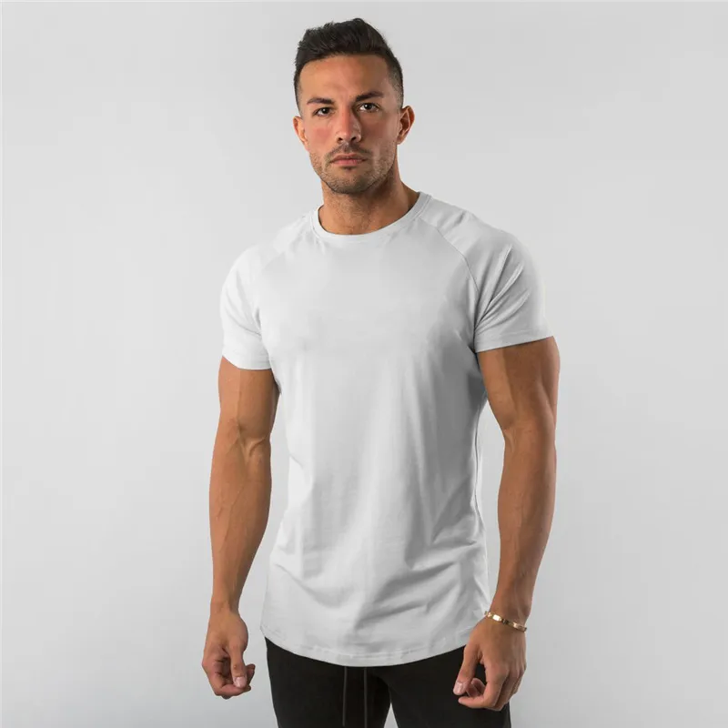 T-shirt pour hommes Été Européen Fitness Sport Solide Coton Élasticité Solide T-shirt à manches courtes grande taille M-2XL Y0323