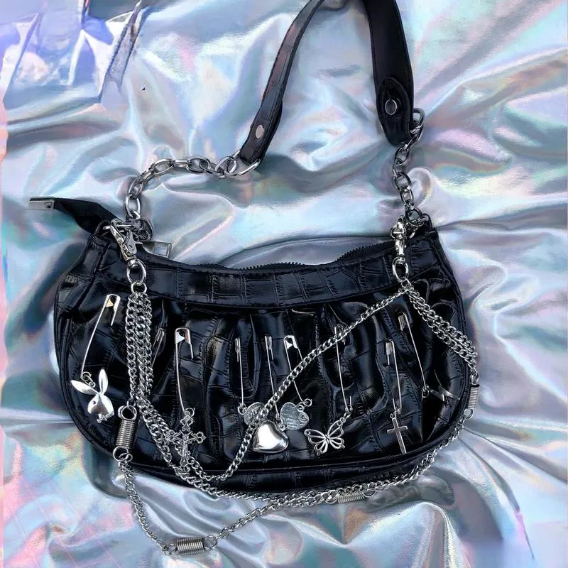 Abendtaschen Xiuya Harajuku Goth Bag Frauen 2021 Japanische Metallpunkstil Falten -Hobos Schulter mit Kettendamen Handtasche Geldbörsen 275m