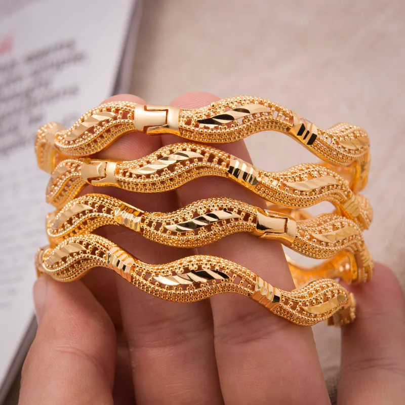 24 k 1 pièces couleur or manchette ondulation haute qualité bracelets bracelets femmes mère métal manchette bracelet bijoux mariée cadeaux d'anniversaire Q0719