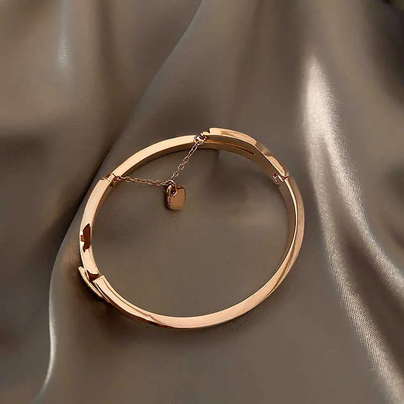 Rose Gold Romeinse cijfers Love Heart Charm Bangle Armband voor Dames Mode-sieraden Beste Gift Q0719