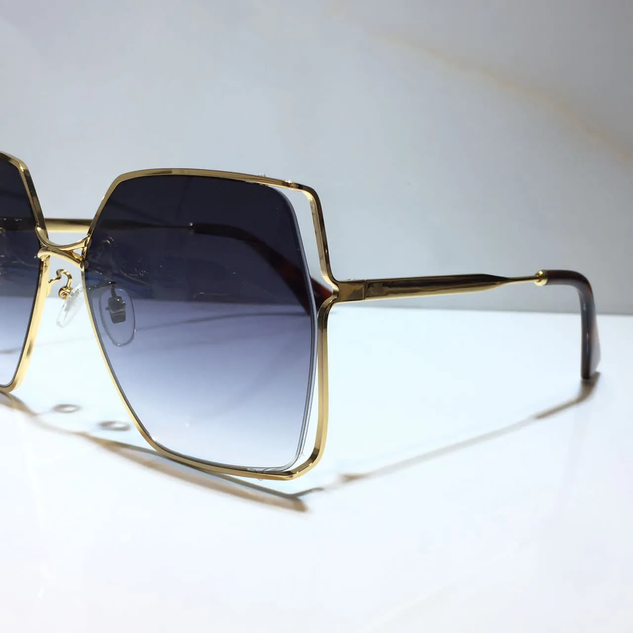 zonnebril voor dames klassieke zomermode 0817S stijl metaal en plankframe bril uv-bescherming lens 08172821