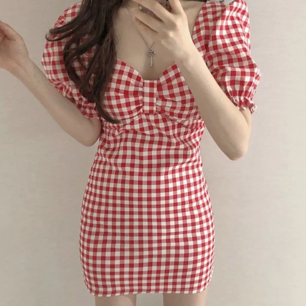 コロバフ韓国のシックなパフスリーブスウィートチェック柄のドレス女性スクエアカラースリムミニドレスビンテージオフィスレディスリム包帯ドレス210430