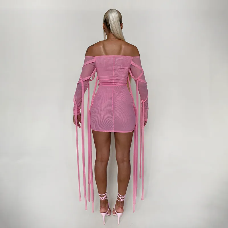 Estetyczna bandaż siatka bodycon różowa mini sukienka dla kobiet lato ubrania seksowne Off Shoulder See przez klubowe stroje 210517