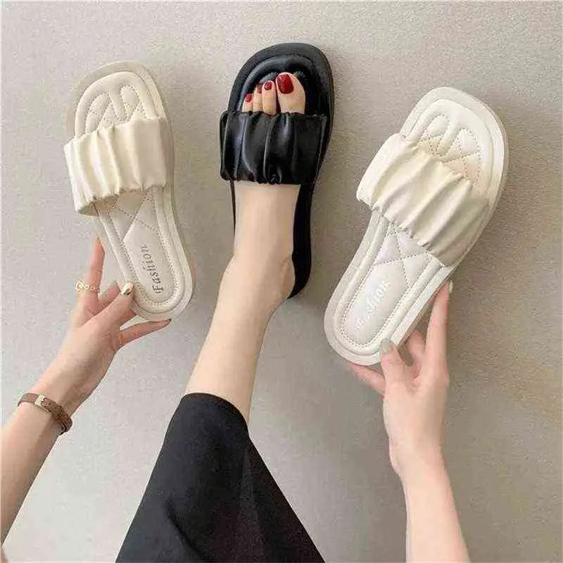 Slippers Large Size Women's Slippers Summer Flip Flops Fashion Simple Versatile Pleated Flat Bottoms Versatile Wear Sandals Outside 220307