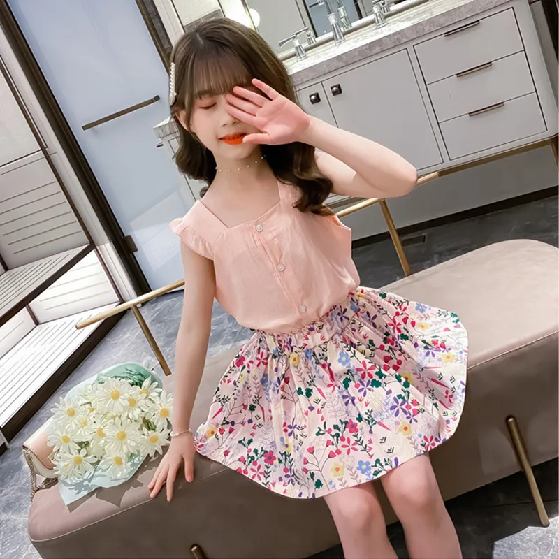Linda garota roupa terno verão manga voador sólido blusa de cor + saia de impressão floral crianças casuais conjunto 210515