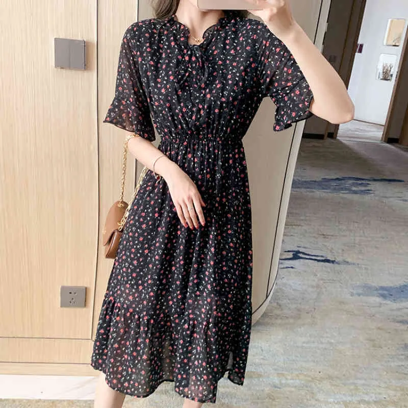 Women Retro Printed Dresses Short Sleeve Summer Freach Floral Pleated Female Bow Collar Chiffon Fashion 210423