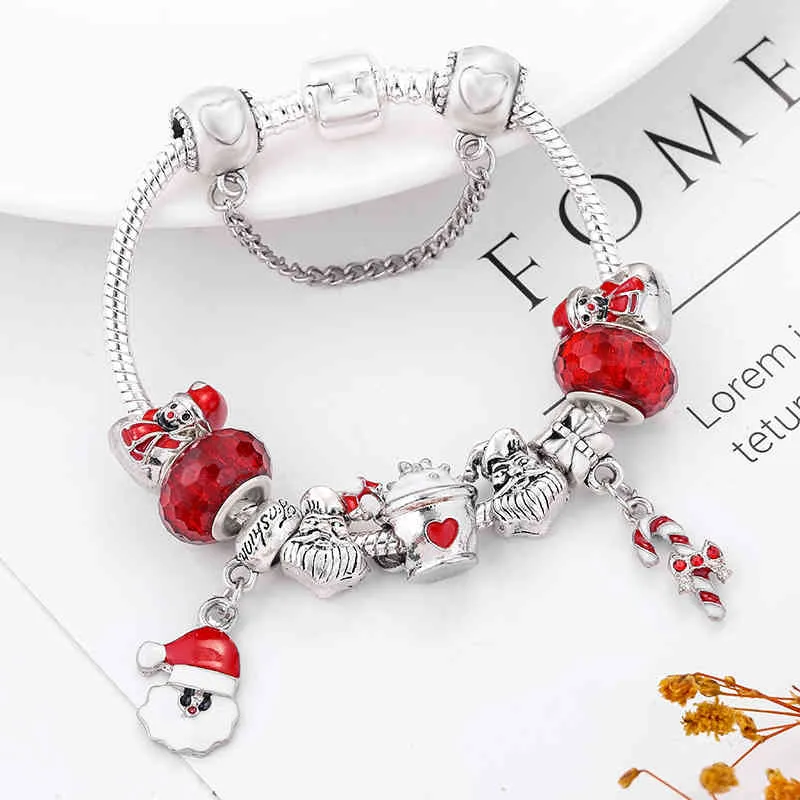 Nouveau père noël balancent Bracelet à breloques rouge bonhomme de neige perles marque Bracelet pour femmes bijoux de noël livraison directe