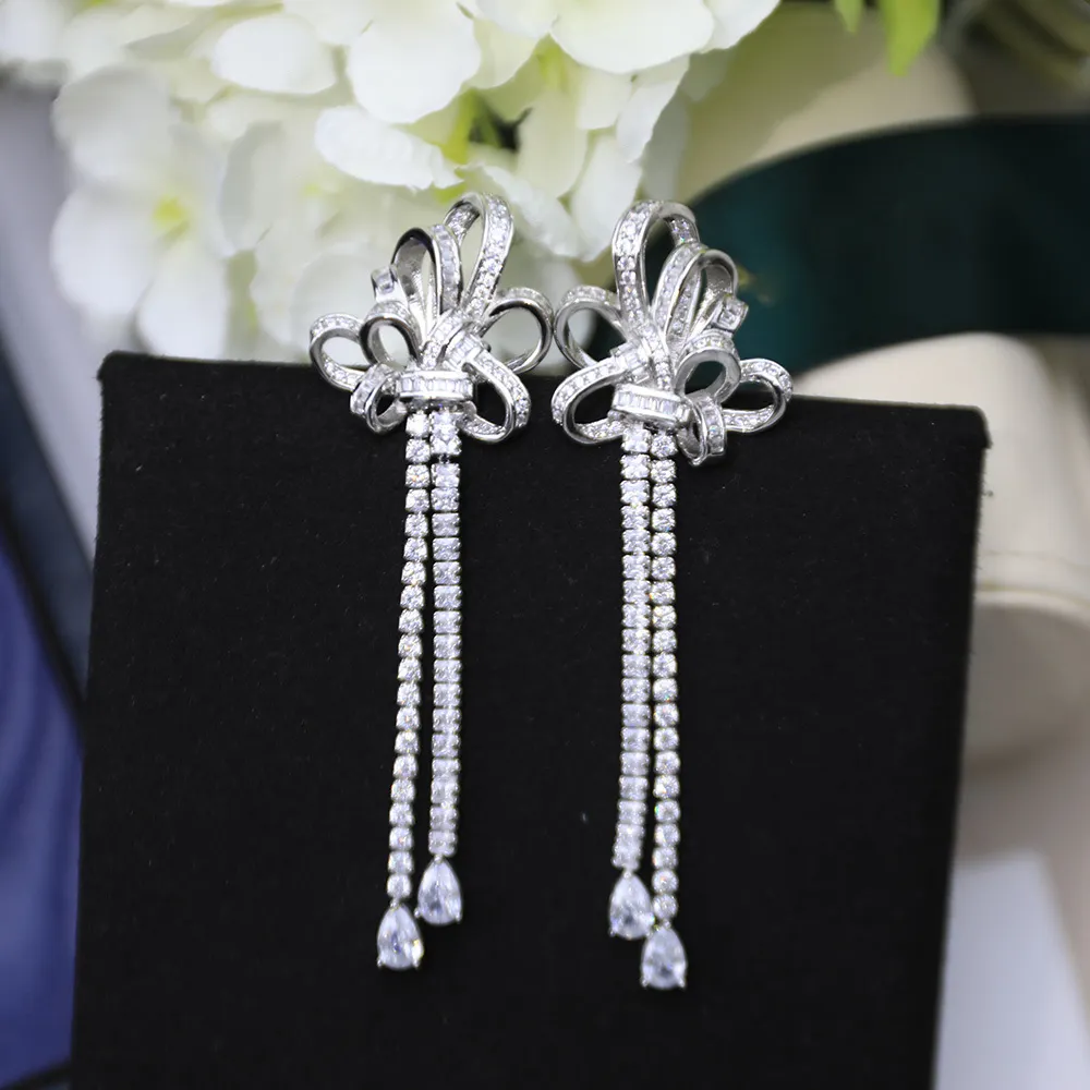 Splendidi gioielli di marca di lusso con fiocco e nappa orecchini in argento sterling allergia AAA zircone stile Lady Eegance 2021 The