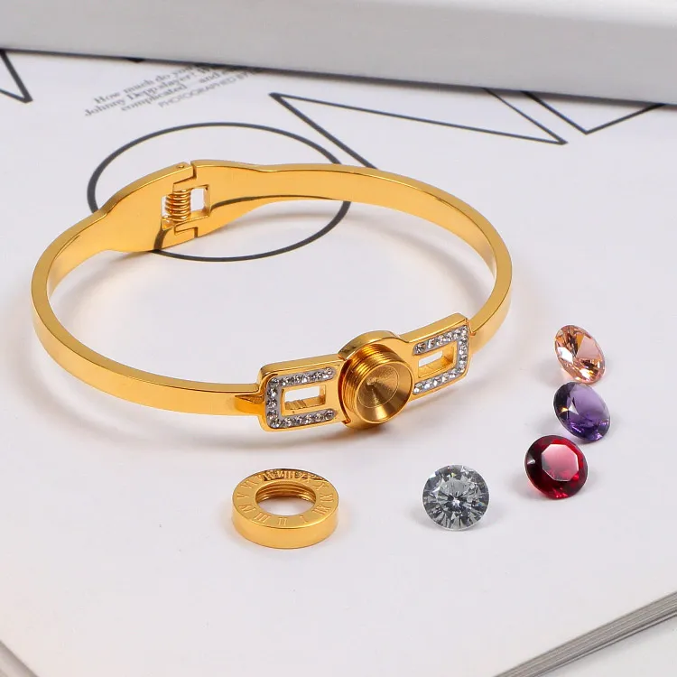 Design de moda 3 cores pulseiras femininas algarismos romanos tridimensional colorido cz pedra mudança diamante oco titânio aço bra2084