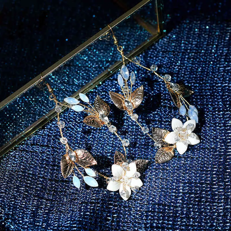 Eenvoudige Bloemen Bruids Hoofdband Vrouwen Vine Hand wired Leaf Hoofddeksel Bruiloft Prom Haar Sieraden Accessoires