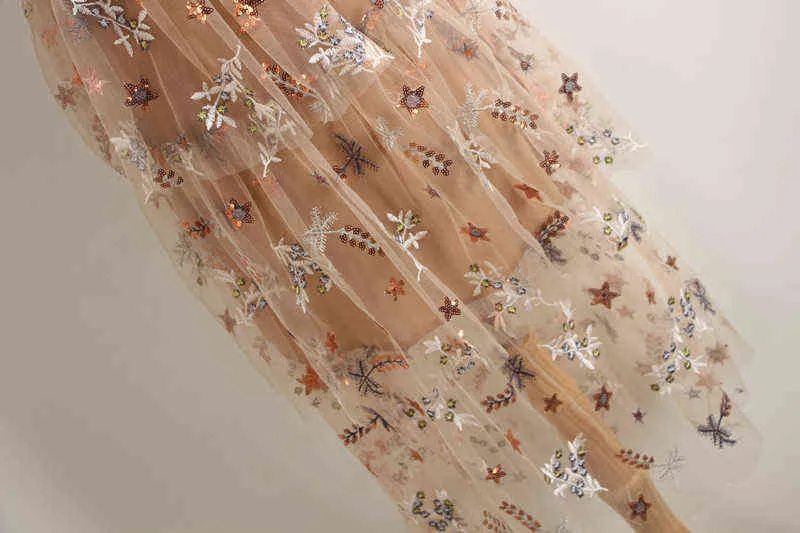Joven Gee Runway SP Diseñador Vestido de verano Spaghetti de mujer Correa elegante de encaje floral bordado con lentejuelas de estrella con malla midi vestidos y211227