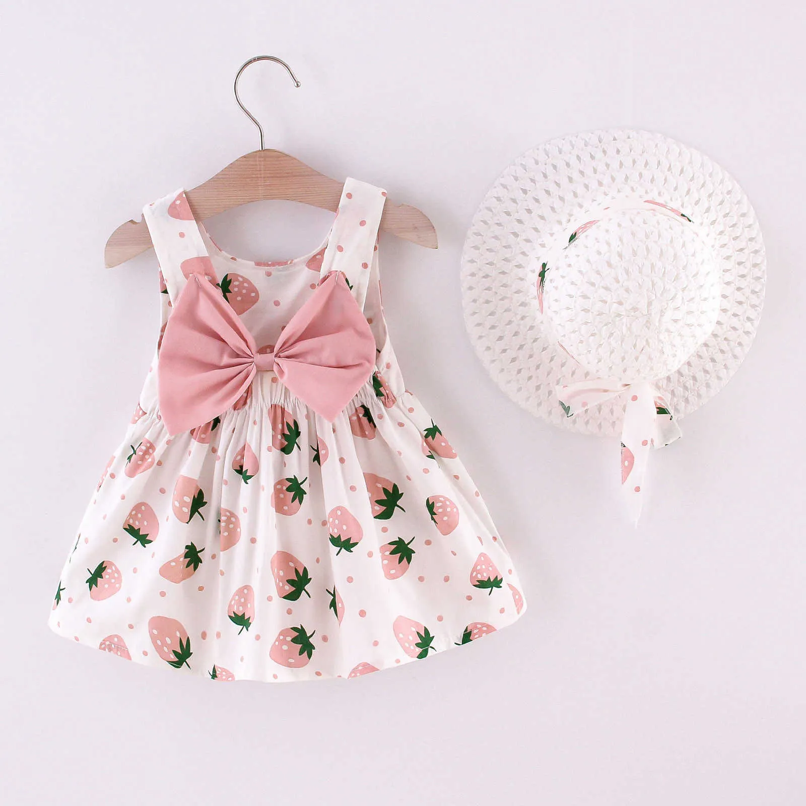 Enfant en bas âge bébé enfants filles robe été sans manches à pois fraise imprimé arc princesse robe chapeau tenues robes de verano Q0716