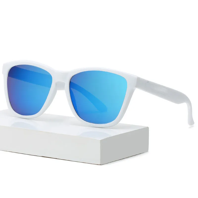 Designer Sunglass Femmes Lunettes de vue en plein air Shades PC Cadre Mode Classique Lady Lunettes de soleil Miroirs pour femmes de luxe Sunglasses244a