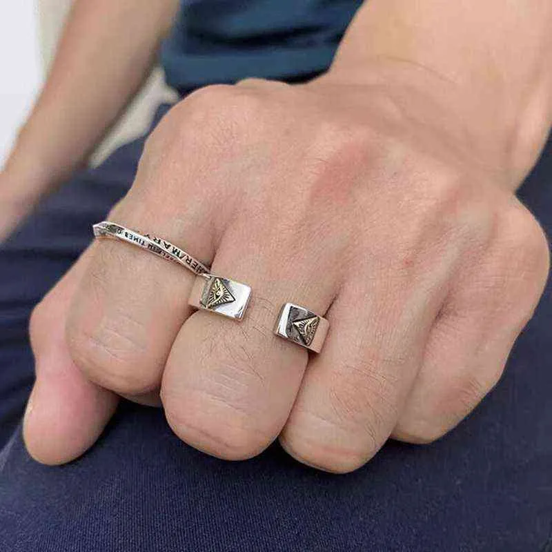 Bague à lettres pour hommes à la mode, dernier tempérament à la mode, bagues assorties avec tout, cadeaux d'anniversaire pour hommes, bijoux de célébration de mariage G1125