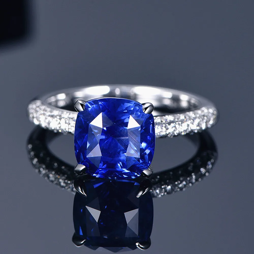 Elegancki Sapphire Topaz Szmaragd Gemstones Diamenty Niebieskie Kryształowe Pierścienie Dla Kobiet Biały Złoty Srebrny Kolor Biżuteria Bijoux Bague Prezent