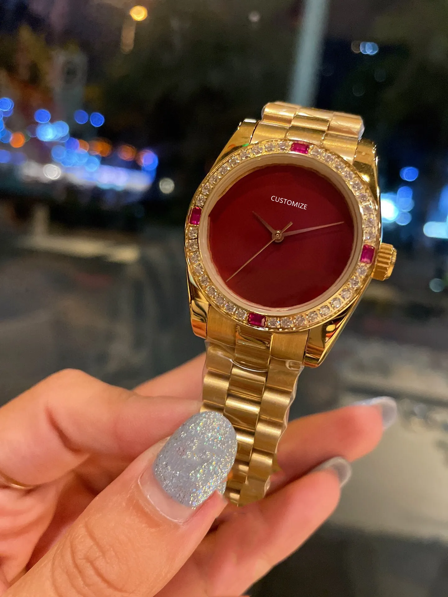 Trend Marke Frauen Armbanduhr Damen Kristall Quarzuhr Edelstahl Rotes Zifferblatt Rose Gold Lila Stein Uhren