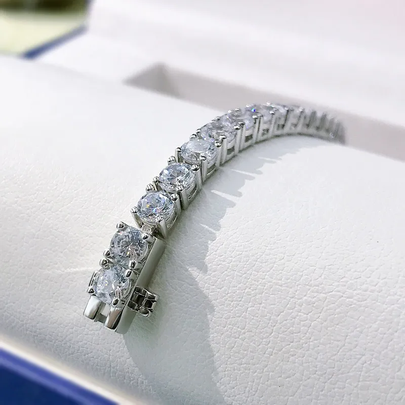 925 Sterling Silber 4mm 16 cm 17 cm 18 cm Tennis 18K Weiß plattiert erzeugtes Moissanit -Armband Armreif für Frauen Juwelierparty Geschenk3208455