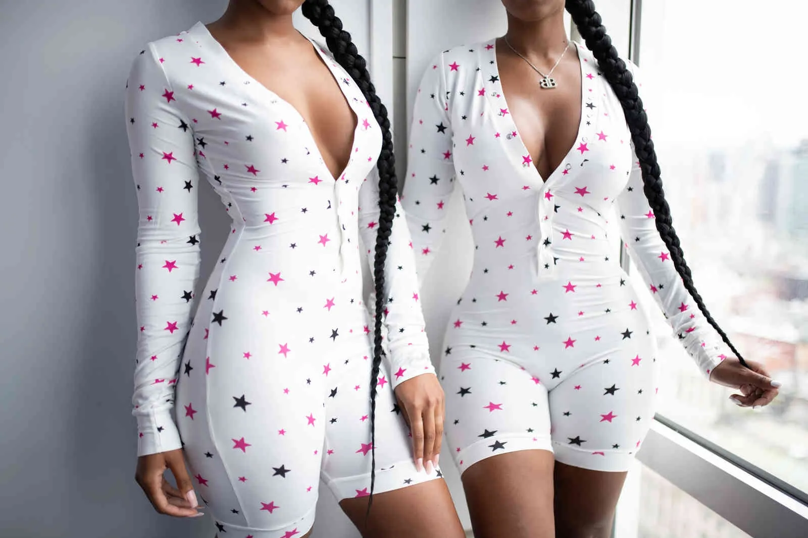 Sexiga kvinnor bodysuit långärmad djup v nacke bodycon stretch leotard crop toppknapp kort romer pyjamas jumpsuit overalls 210525