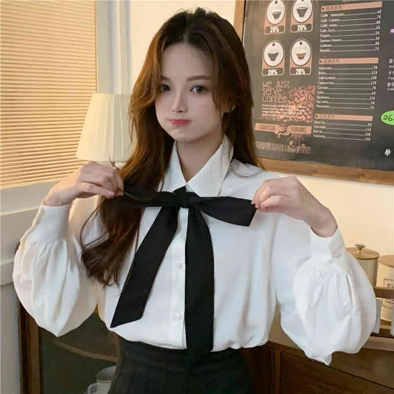 Luźny rękaw latarnia Biała bluzka Kobiety Koreański Casual Solid Office Lady Koszula Bow Bandaż Kawaii Cute Topy Kobiet Blusas 210519