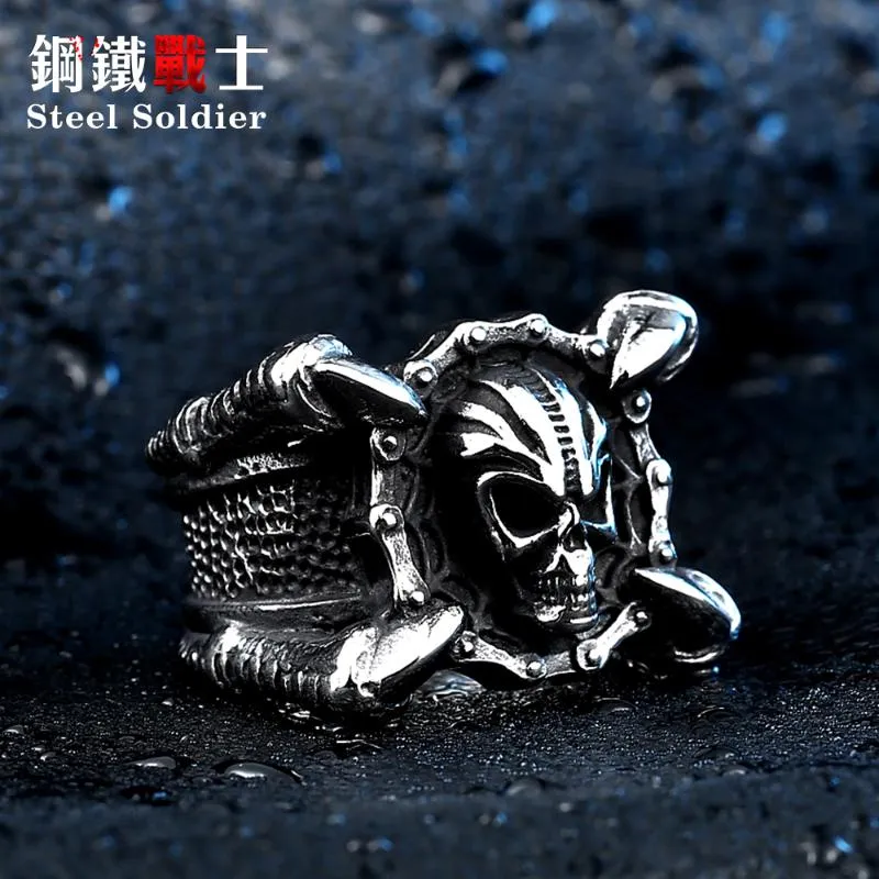 Cluster Ringen Staal Soldaat Stijl Roestvrij Schedel Dragon Claw Cool Mannen Ring Mode Punk Biker Jewelry318l