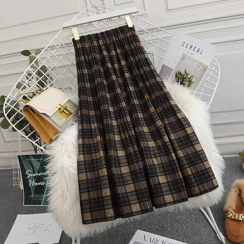 Women'S Skirt Winter Warm Long Skirts Office Ladies Plaid Pleated Skirt Korean Style Loose Elastic Waist Plus Size Skirt 210619