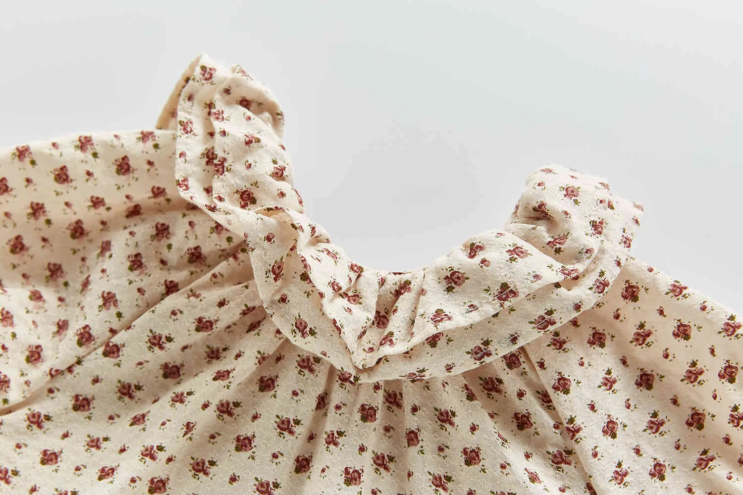 赤ちゃん女の子のボトムシングシャツの女の子プリーツかわいい甘い花半袖トップブラウス210515