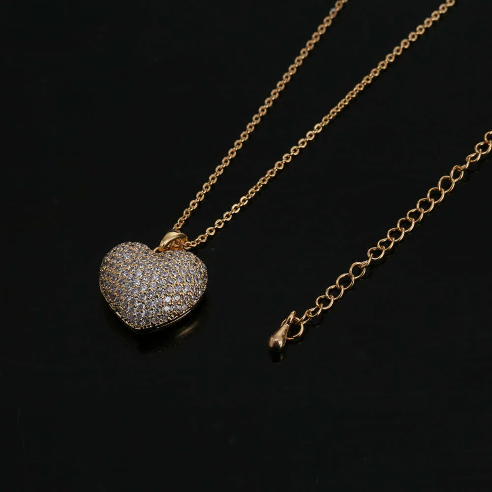 pendants fashion heartshaped full diamond clavicle sweet girl threedimensional love copper zirconium Necklace2046701