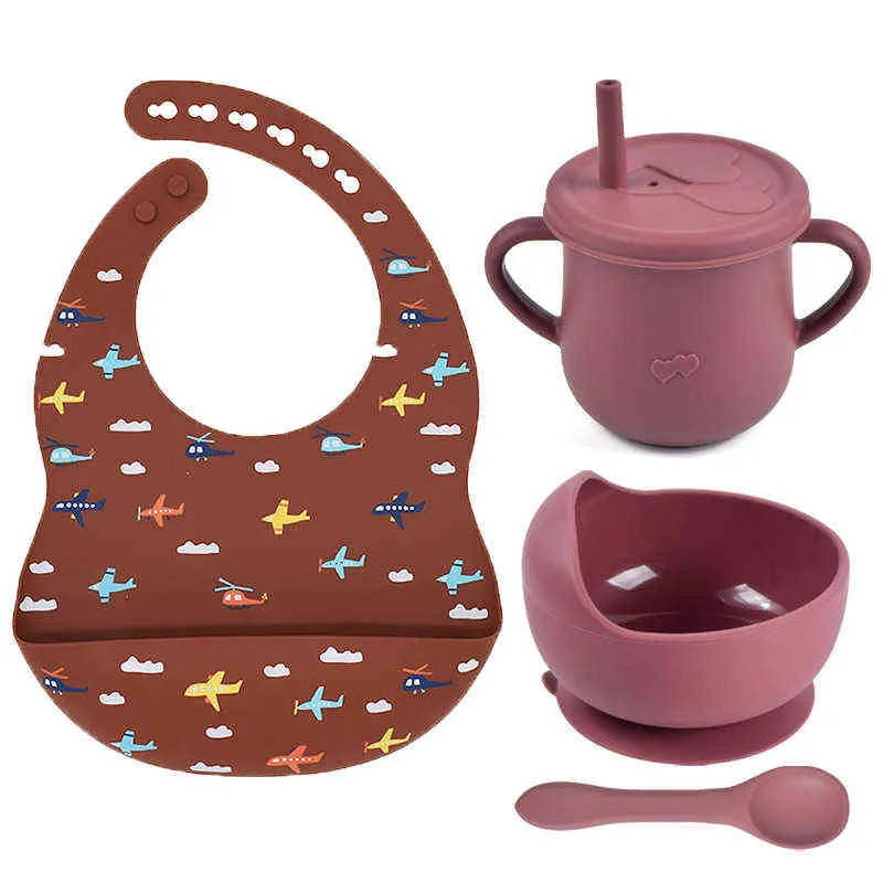 Silicone Baby Cup Tableware Set Waterproof Heart Printing Bib Food Grade Cup Non-Silp Suction Bowl Feeding Dinnerware 211027