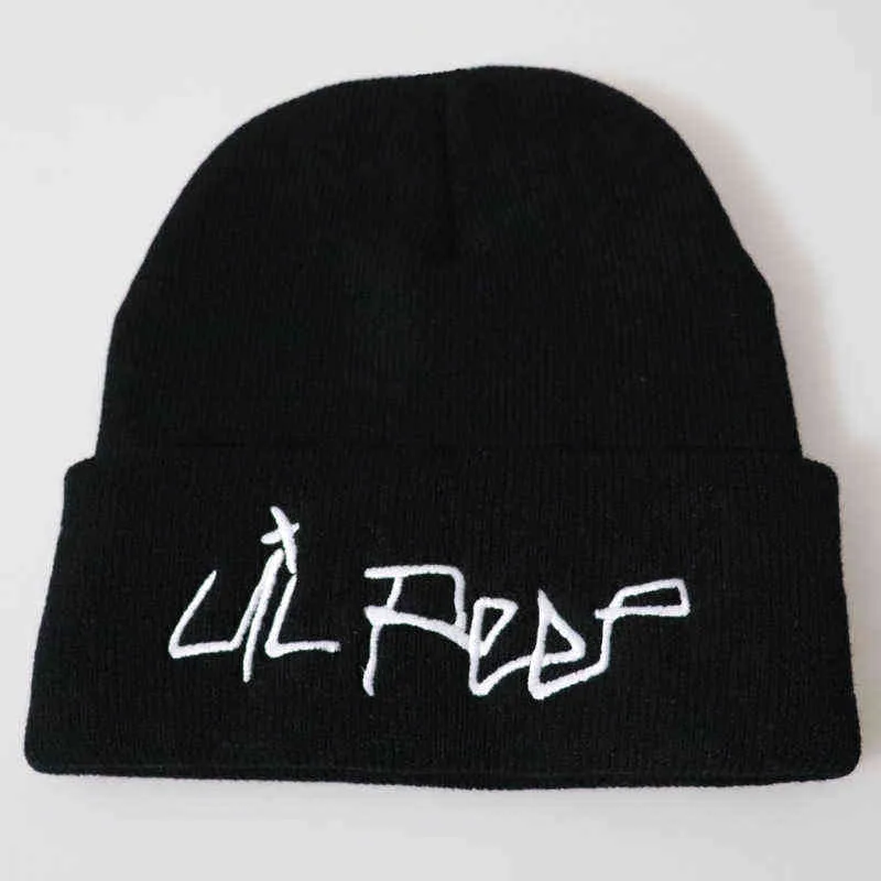 Lil Peep Bere Nakış Aşk Erkekler Kadınlar Örgü Kap Örme Şapka Skullies Sıcak Kış Unisex Kayak Hip Hop Şapka Üzgün ​​Kız Yüz Y21111