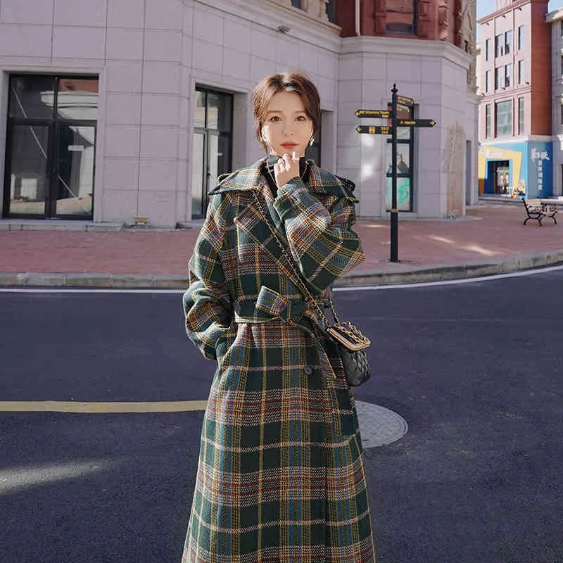 Abrigo largo de lana grueso a cuadros Vintage para mujer abrigo de invierno cálido de un solo pecho con cinturón abrigo coreano para mujer 210518