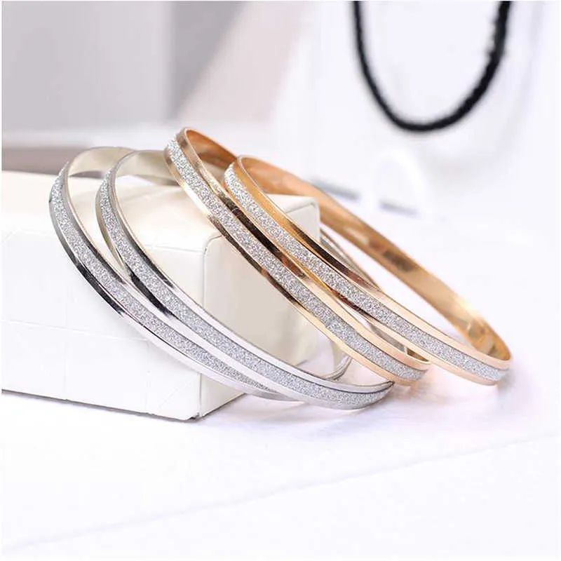 Eenvoudige mode scrub armband voor vrouwen klassieke frosted manchet armband ronde hoepel cirkel sieraden accessoires q0719