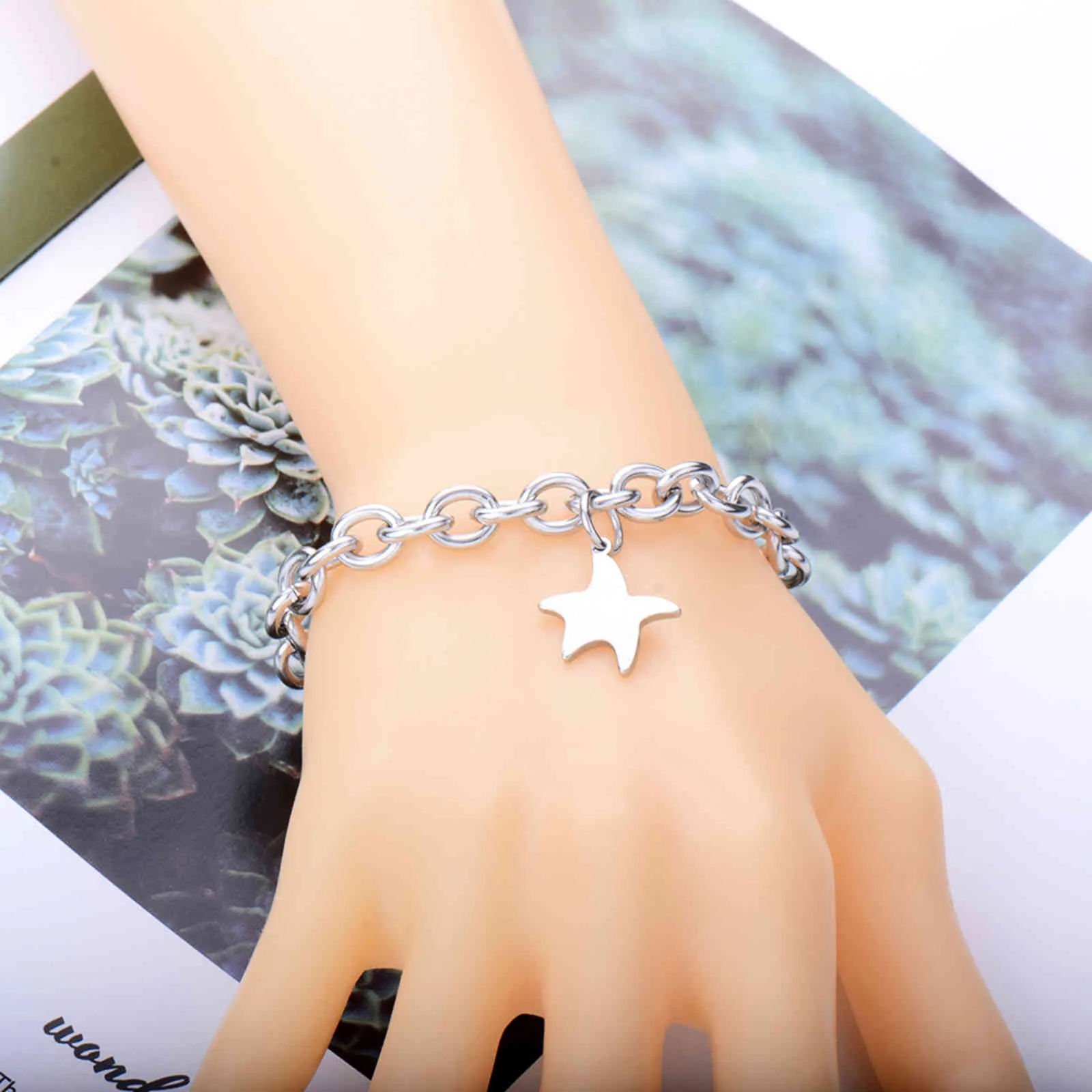 Fashion Stainls Steel Love heart Charm Bracelets&Bangl For Women Chain Charm Bracelet Birthday Party Gift Fashion Jewelry