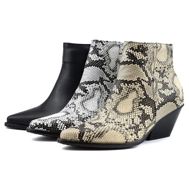 Botas de tobillo de otoño Mujeres Serpiente Estampado Estilo extraño Tacón Cremallera corta Zapatos de punta puntiaguda Lady Winter Plus Tamaño 34-46 210517