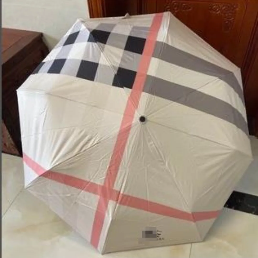 Guarda-chuvas de design elegante unissex com impressão xadrez Adequado para dias de chuva de sol Guarda-chuvas dobráveis de alta qualidade Idéias de presente 274Y
