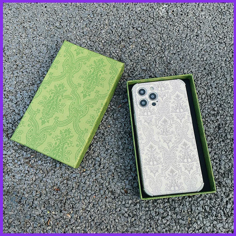 Diseñadores de lujo Caja del teléfono Cajas de iPhone de moda Cubierta de artesanía de bordado para iPhone 12 Pro Max Mini 11 Pro Max X XS XR 7 8 SE 7P 83011710