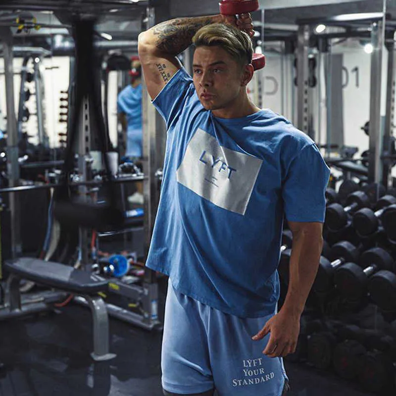 2020 LYFT Baumwolle Gym Shirt Sport T-shirt Männer Kurzarm Lauf Shirt Herren Workout Training Tees Fitness Top Sport t-shirt X0602