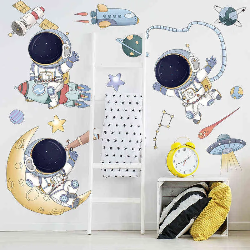 Autocollants muraux d'astronautes de l'espace pour chambre d'enfants décoration murale de la maternelle amovible vinyle PVC dessin animé stickers muraux décor à la maison 211112