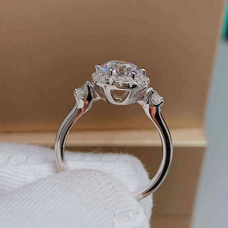 Popular Round Glänsande Rhinestone Zircon Silver Color Ring med Crystal Clear CZ Bröllop Engagement Bridal Snygga smycken G1125