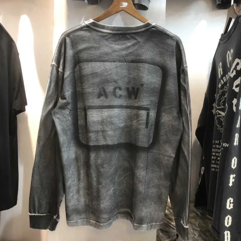 남성용 후드 패션 브랜드 디자인 감각 그라데이션 가짜 두 조각 긴 소매 티셔츠 남자 2021 봄과 가을 새로운 느슨한 둥근 목 스웨터
