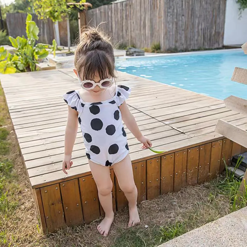 2021 Girl Dots Swimsuit Dzieci Polka Dot Ruffle Spa Beach Swimwear Słodkie Dzieci One Piece Swim Siatek Kid Suits C6982