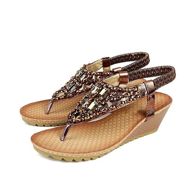 Sandales d'été à talons compensés en cristal pour femmes, chaussures à Clip, grande taille, décontractées et élégantes, à enfiler, 2021