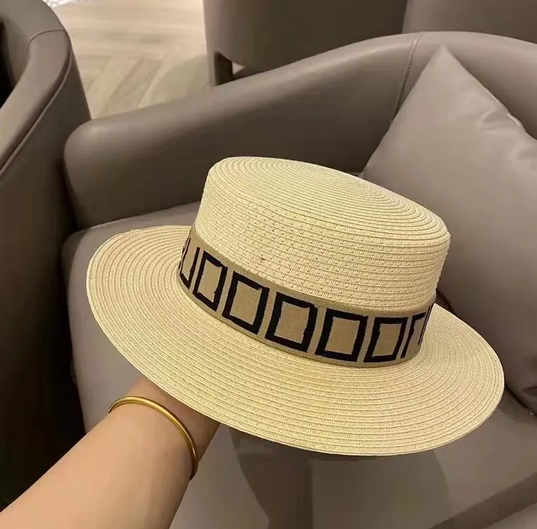 Summer Lady Wide Brimmed Fashion Seaside Beach Straw Hat Sunscreen Garden Style Designer Weaves Striped Many Colors Retro Flat Top2369