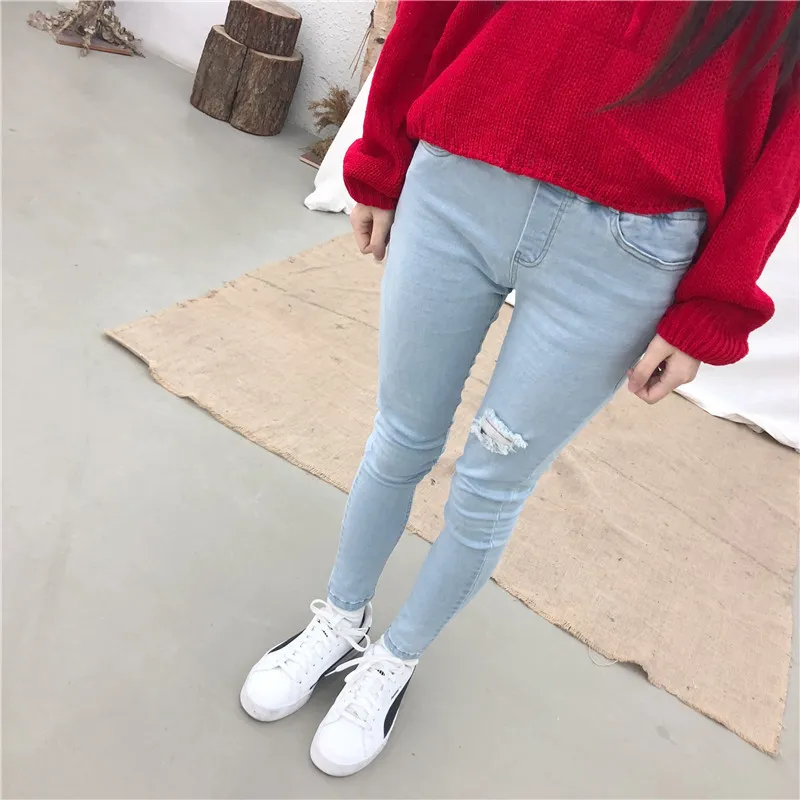 Spring Autumn Korean style fashion ripped jeans for Mom and daughter Family Matching mother me skinny denim pants 210508